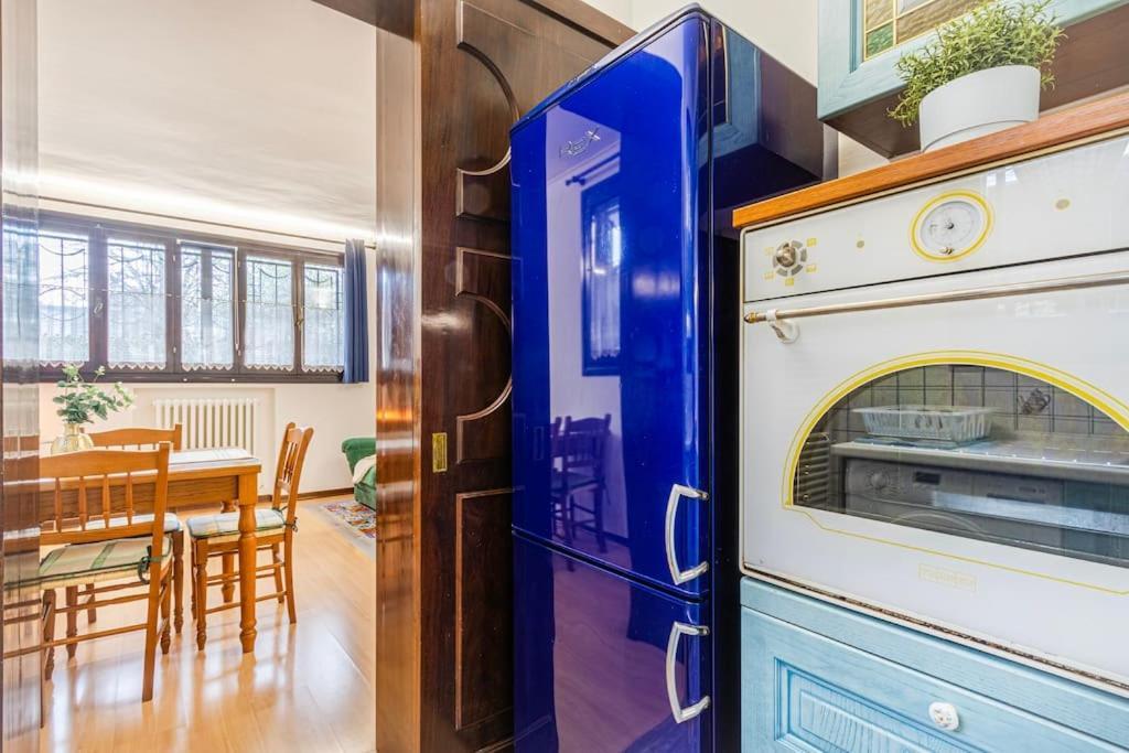 Apartment Heaven Near Ferrari's - Train Station